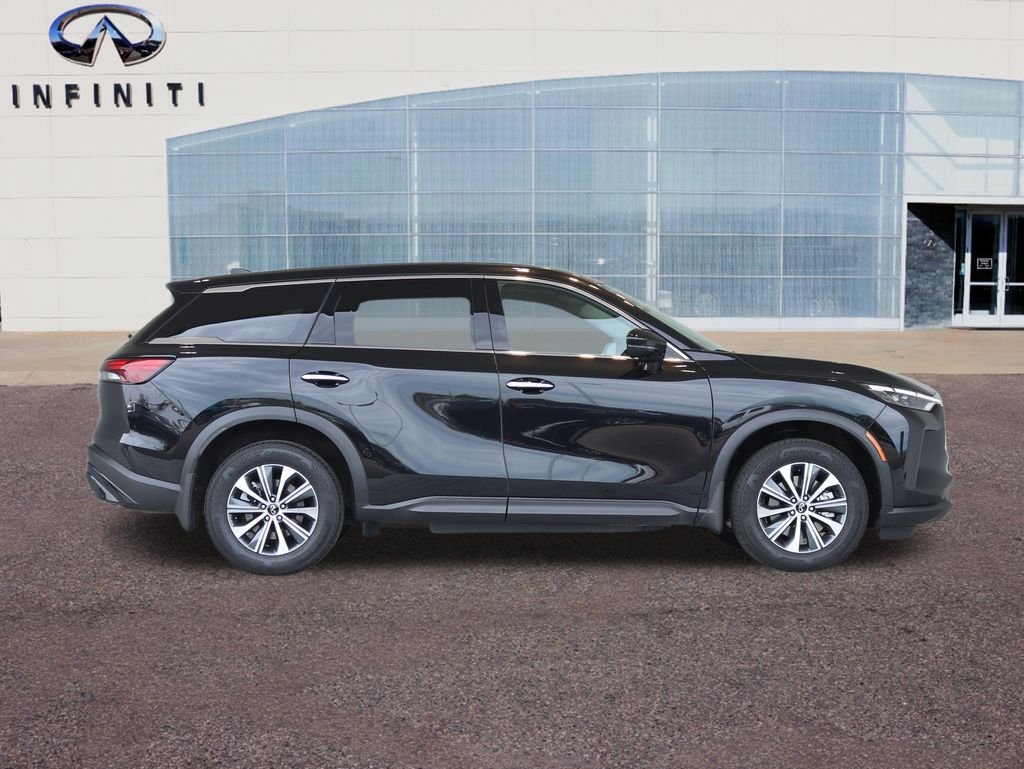 Certified Used 2025 Black INFINITI PURE image 59