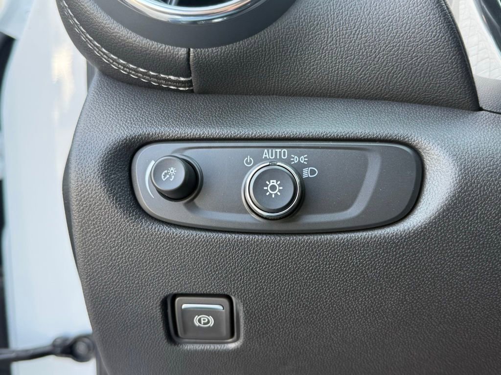 2025 Chevrolet Blazer 2LT - Photo 21