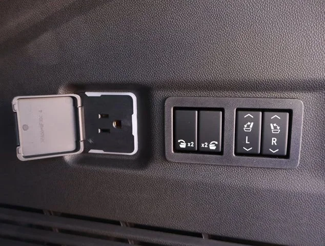 2026 Chevrolet Suburban High Country - Photo 30
