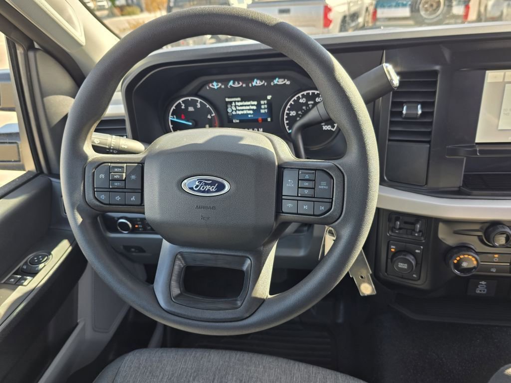 New 2026 Oxford White Ford F-550® XL image 30