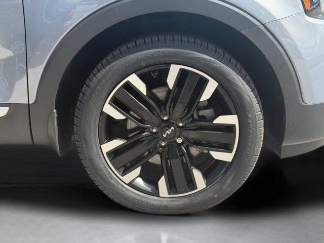 New 2025 Silver Kia SX image 53