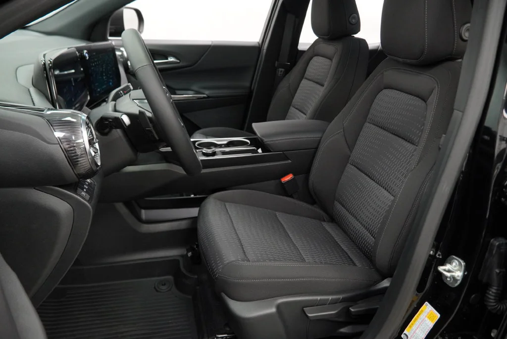 New 2027 Mosaic Black Metallic Chevrolet LT image 7