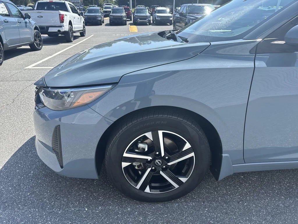 Used 2025 Gray Nissan SV image 18
