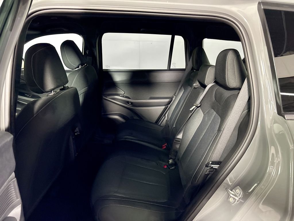 New 2026 Sting-Gray Clear-Coat Exterior Paint Jeep Laredo image 19