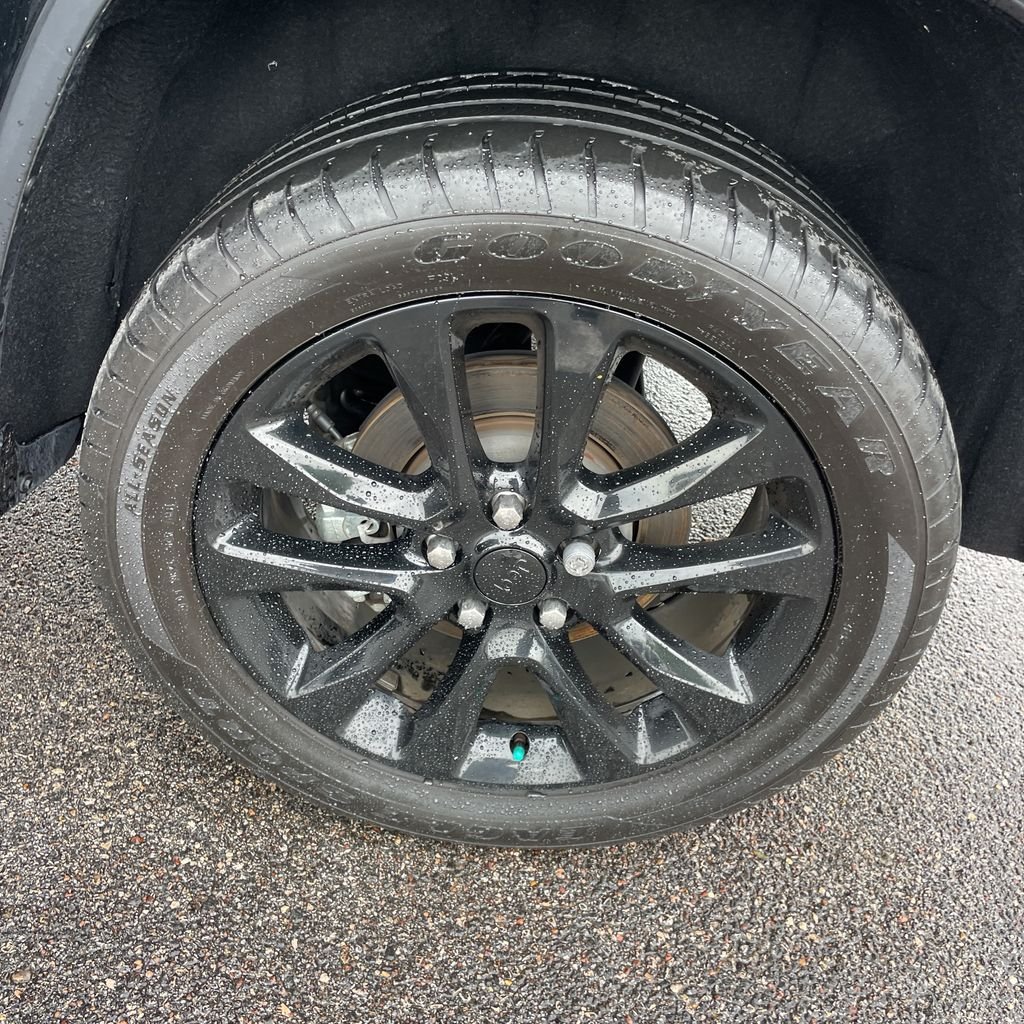 Used 2021 Black Jeep Laredo X image 6