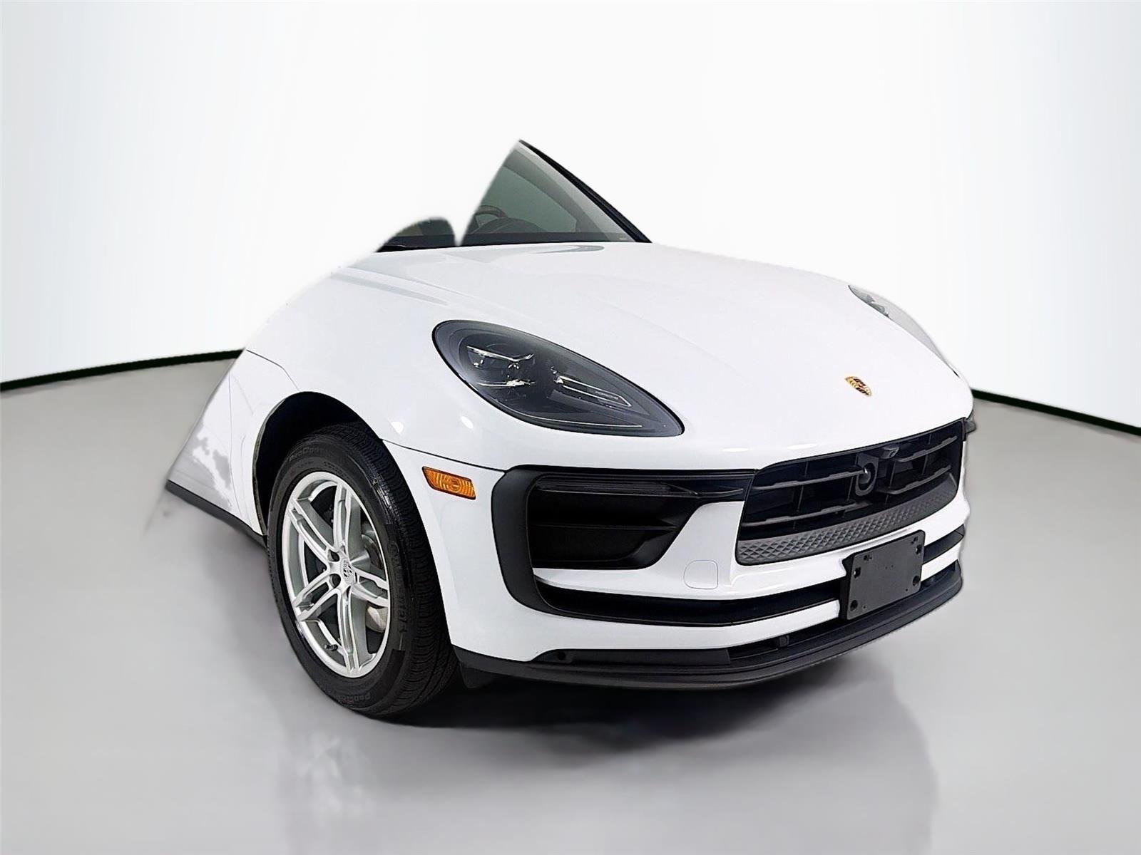 Used 2023 Carrara White Metallic Porsche T image 30