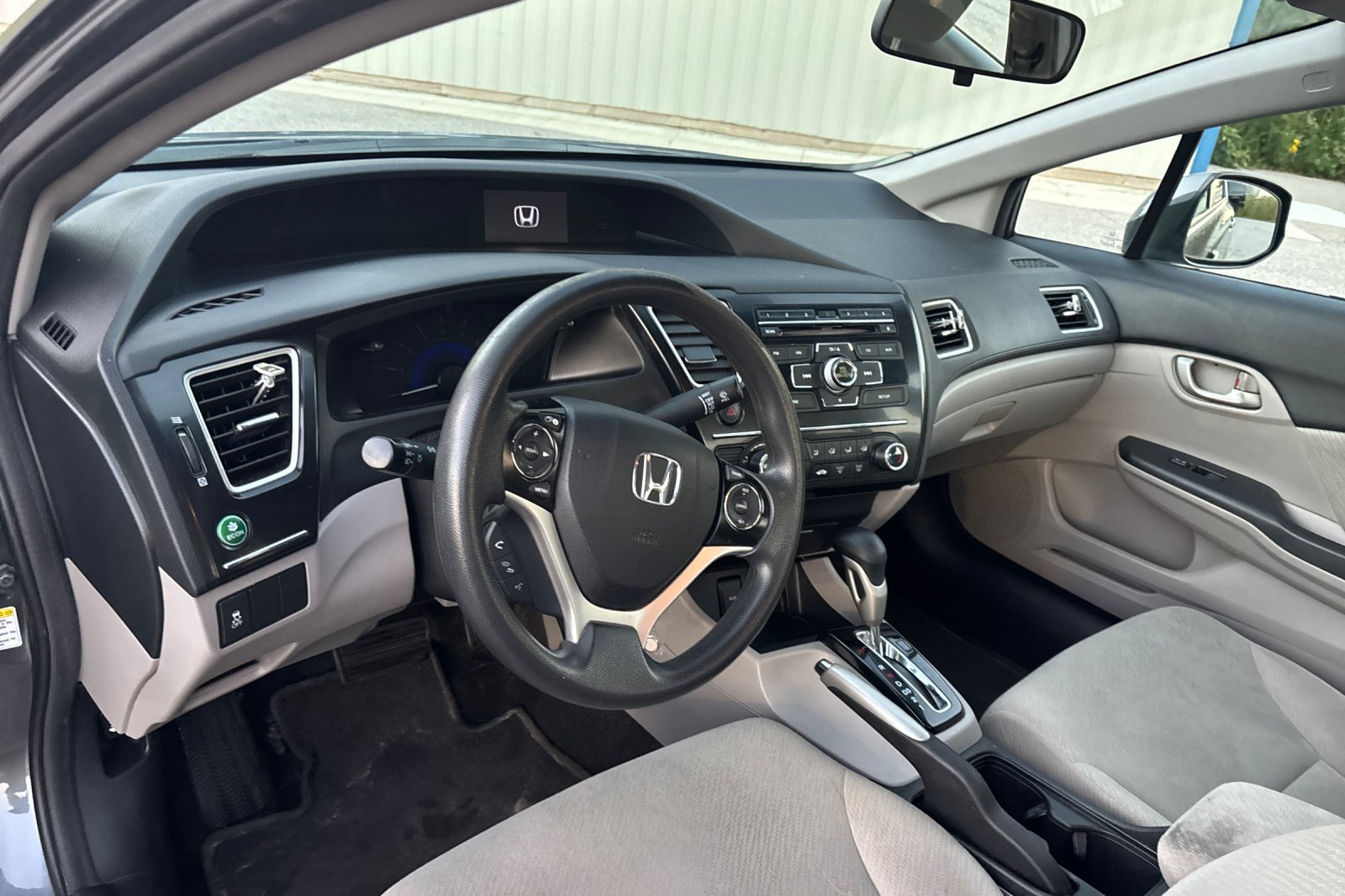 Used 2013  Honda LX image 11