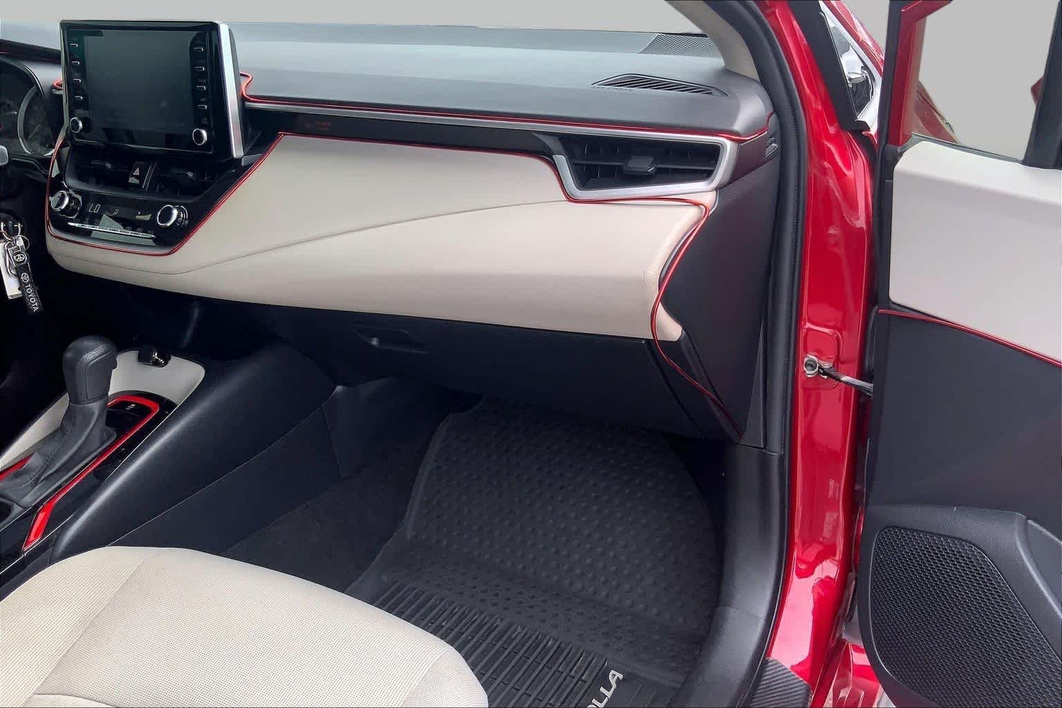 Used 2020 Barcelona Red Metallic Toyota LE image 17