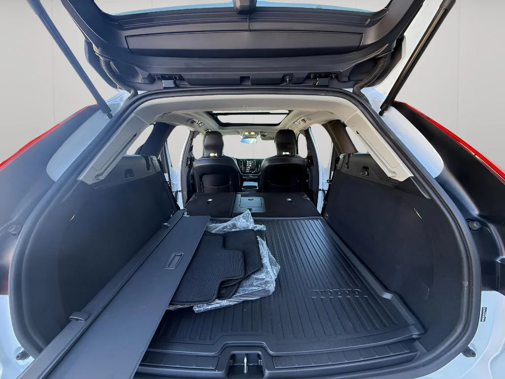 2025 Volvo XC60 Core - Photo 19