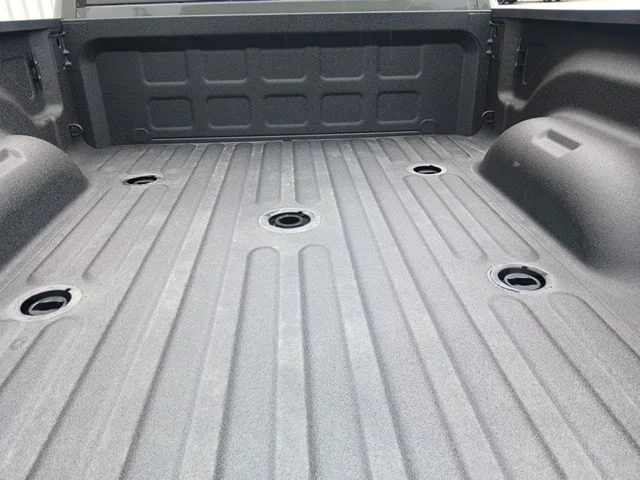 New 2026 Ceramic Gray Clear-Coat Exterior Paint RAM Laramie image 6