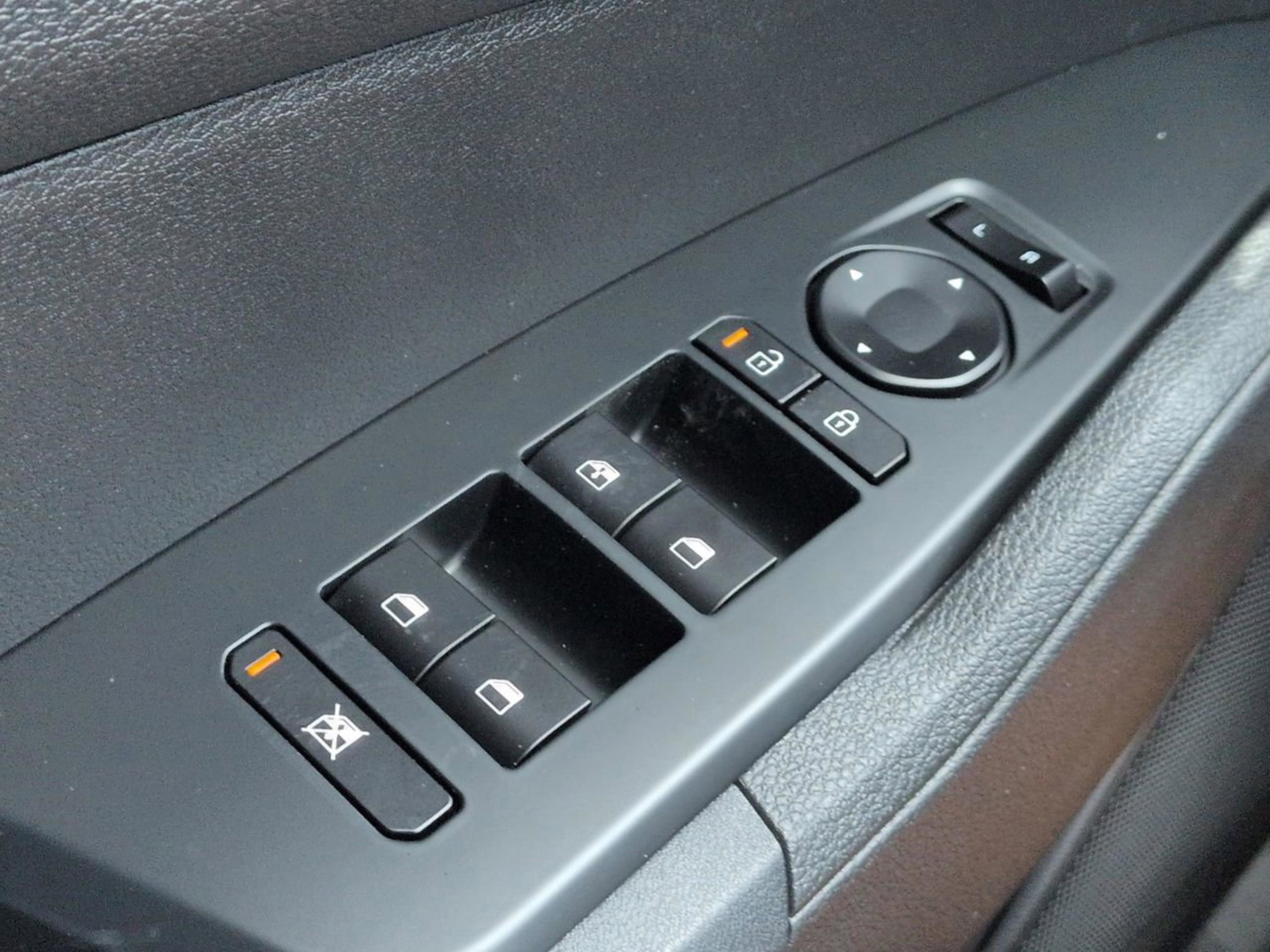 New 2026 Ebony Black Kia LX image 27