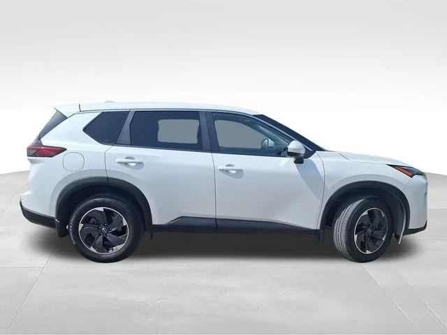 Used 2024 White Nissan SV image 9