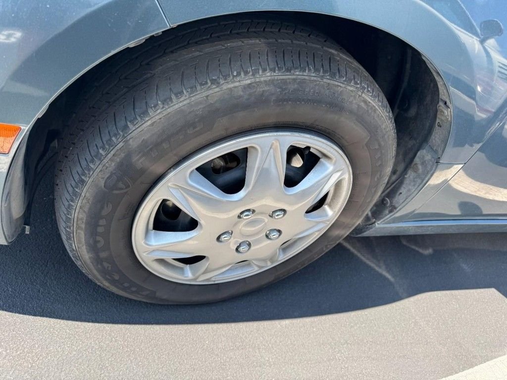 Used 2012 Blue Mazda i Sport image 4