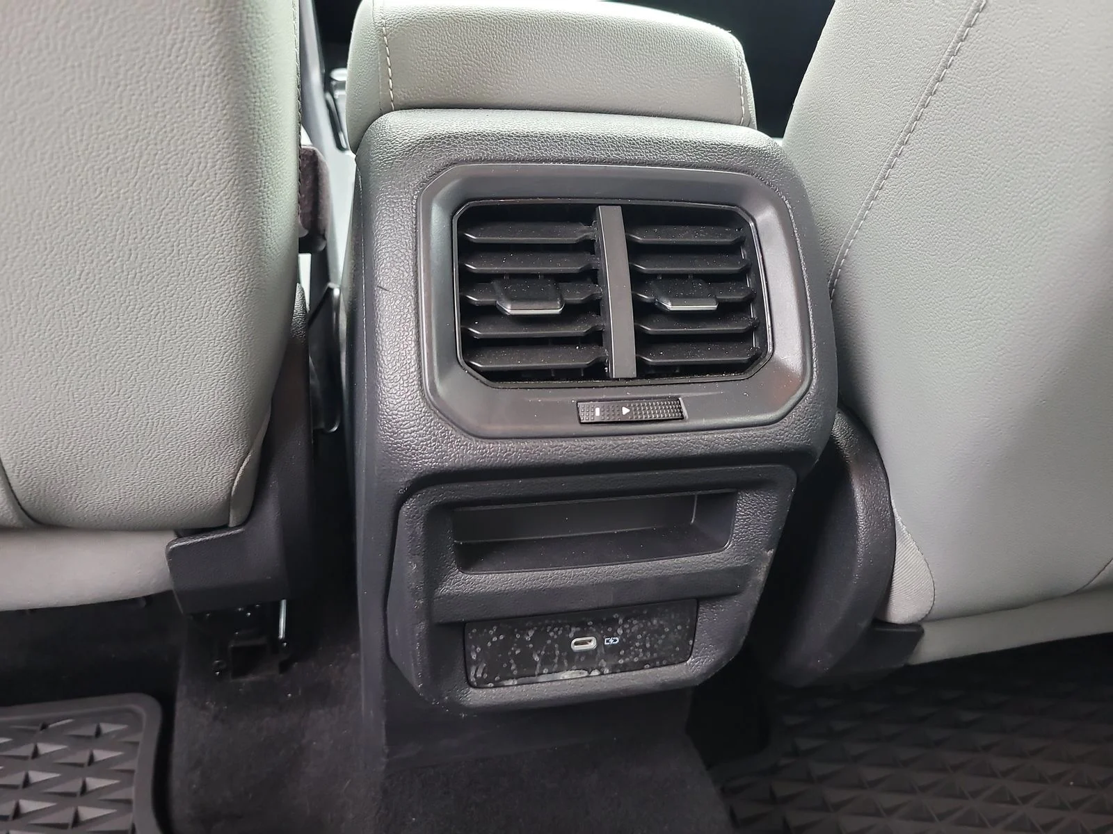 Used 2023 Gray Volkswagen 1.5T SE image 11