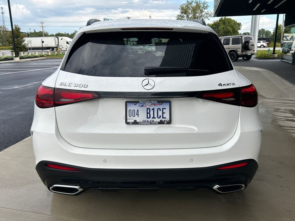 New 2027 Polar White Mercedes-Benz GLC 300 image 6