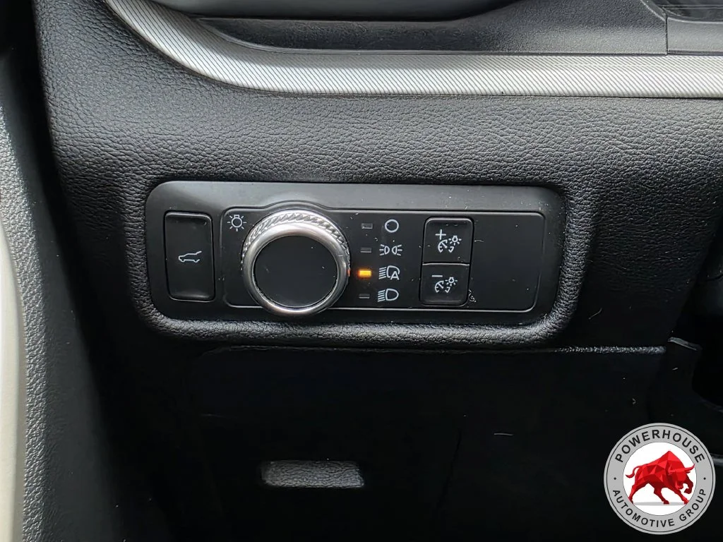 Used 2021 White Ford XLT image 28