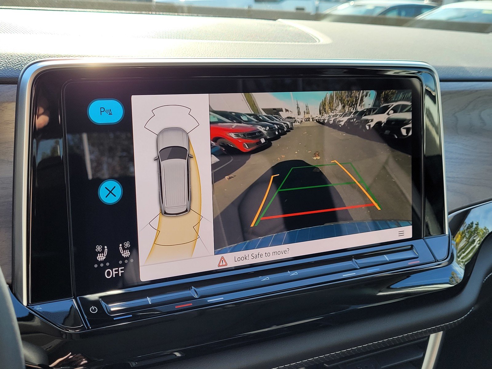 2024 Volkswagen Atlas SE w/Tech - Photo 11