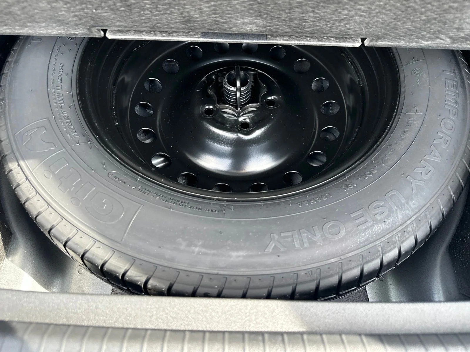 New 2026 Gray Volkswagen 2.0T SE R-Line Black image 29