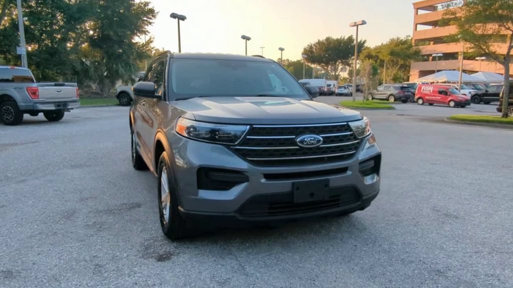 Used 2023 Carbonized Gray Metallic Ford XLT image 4