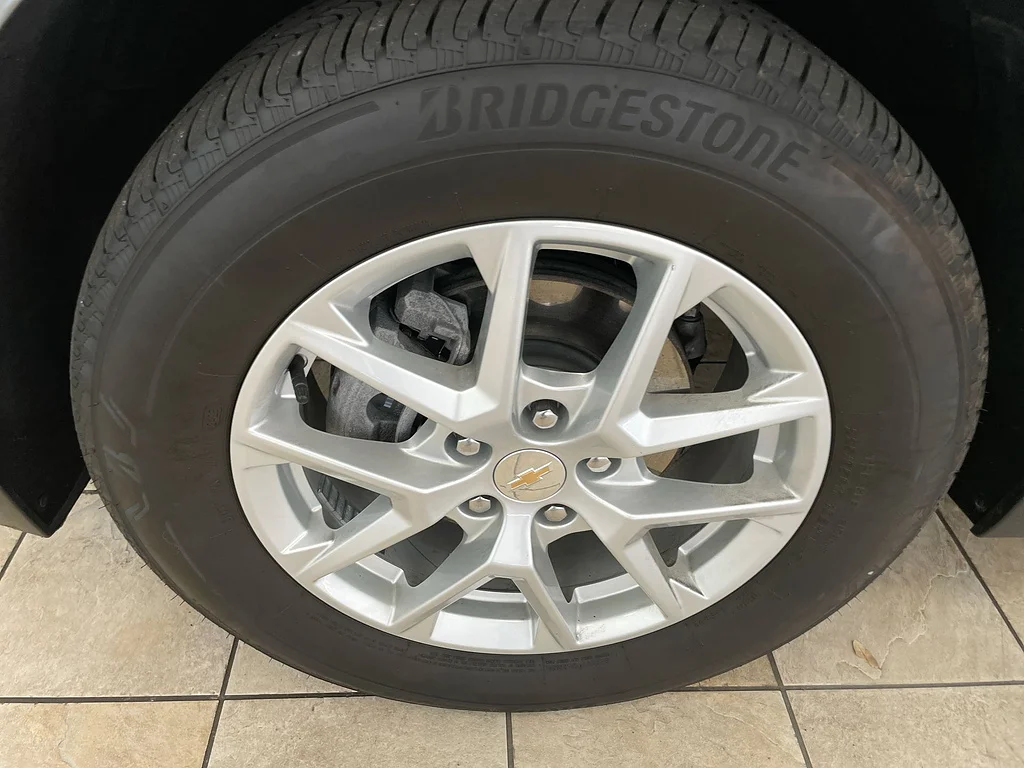 Used 2024 Sterling Gray Metallic Chevrolet LT image 32