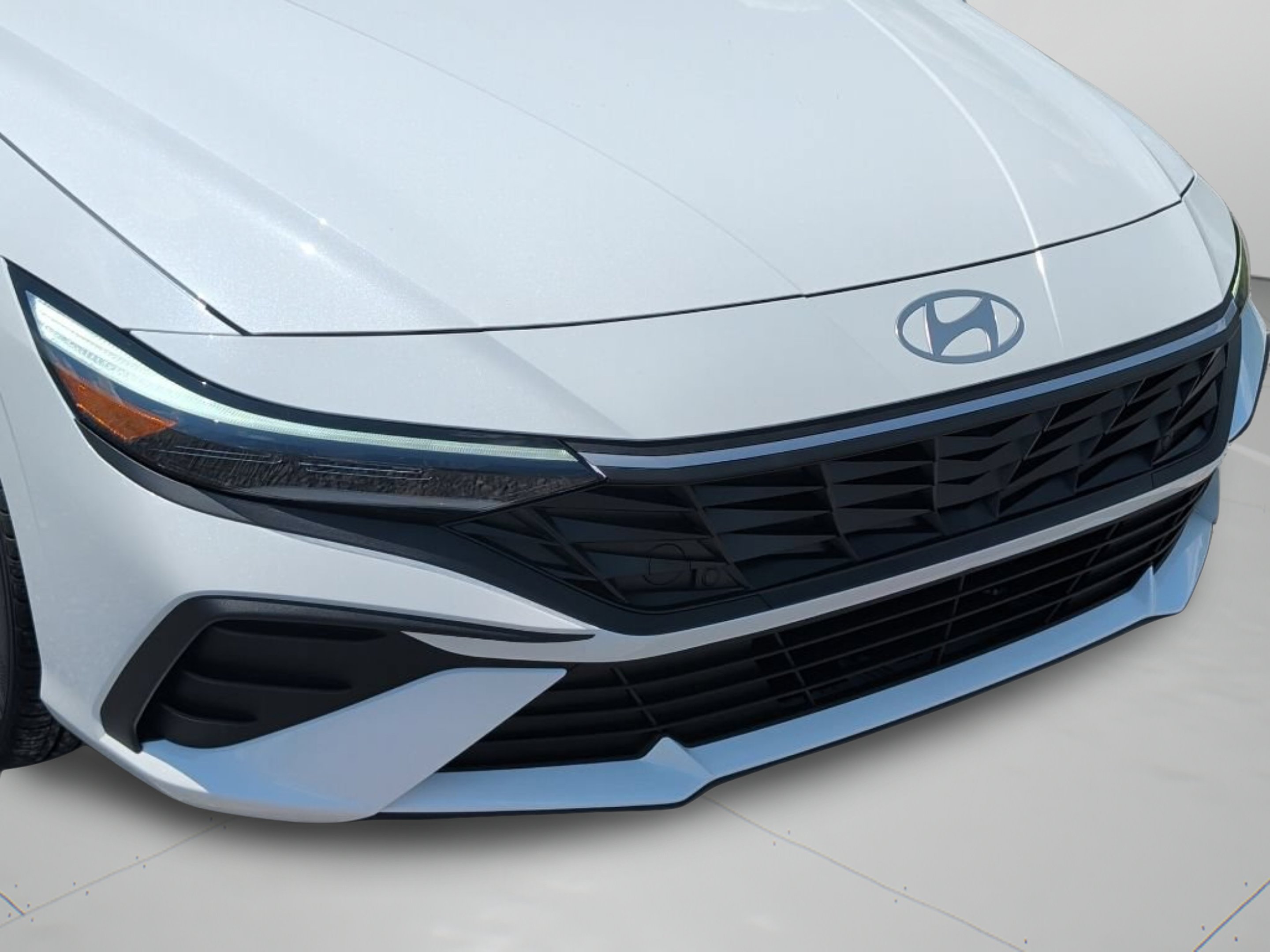 New 2026 Serenity White Hyundai SEL Sport Plus image 11