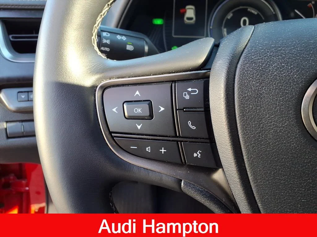 Used 2022 Redline Lexus UX 250h image 17