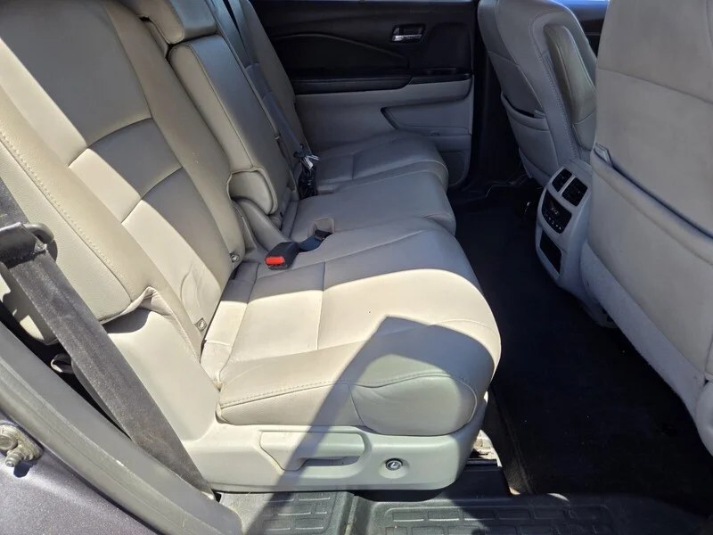 Used 2019 Gray Honda EX-L image 13