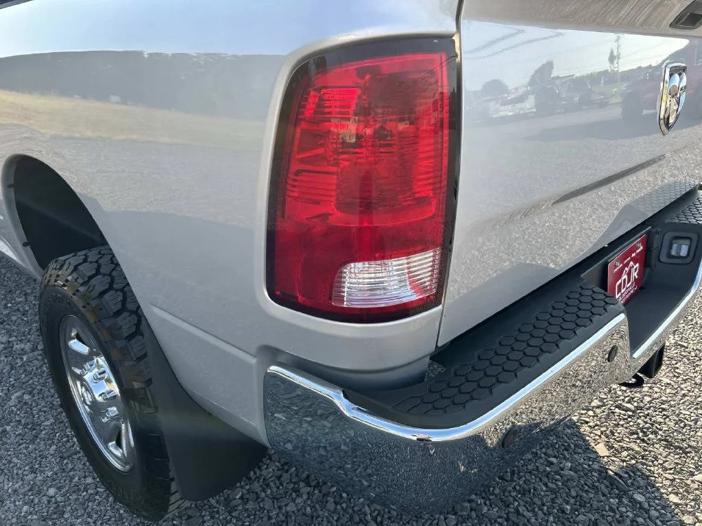 Used 2018 Silver Ram Tradesman image 16