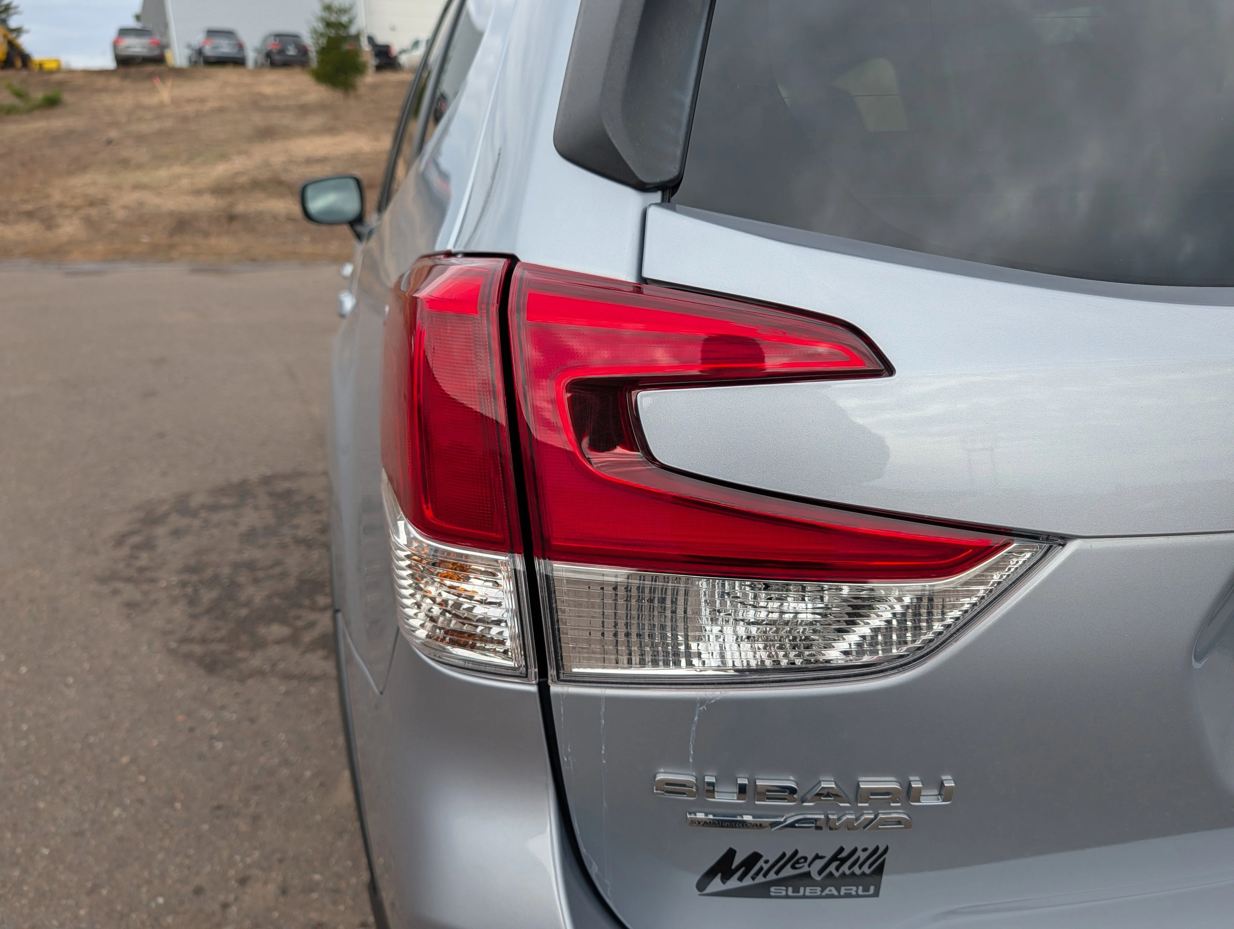 Used 2024 Ice Silver Metallic Subaru Premium image 17