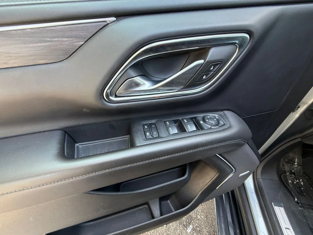 Used 2024 Gray Chevrolet LT image 11