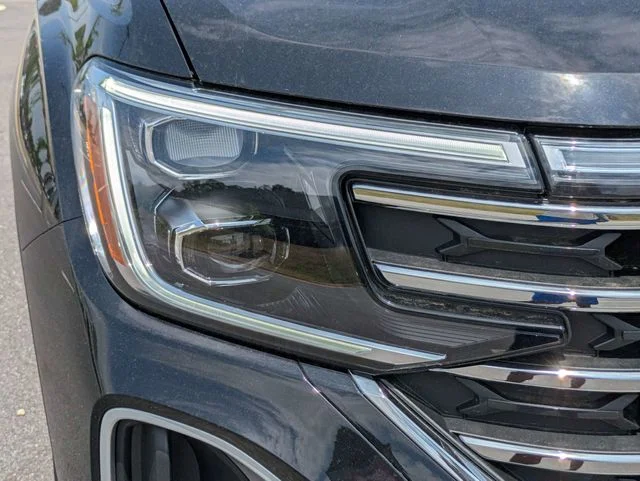 New 2026 Black Volkswagen 2.0T SE image 11