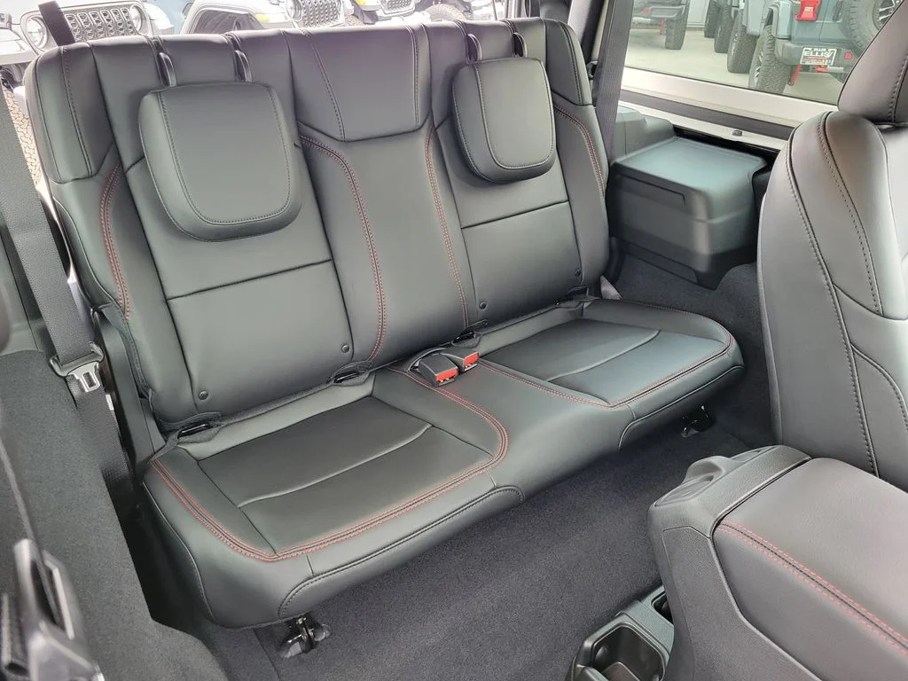 New 2026 Black Clearcoat Jeep Rubicon X image 17