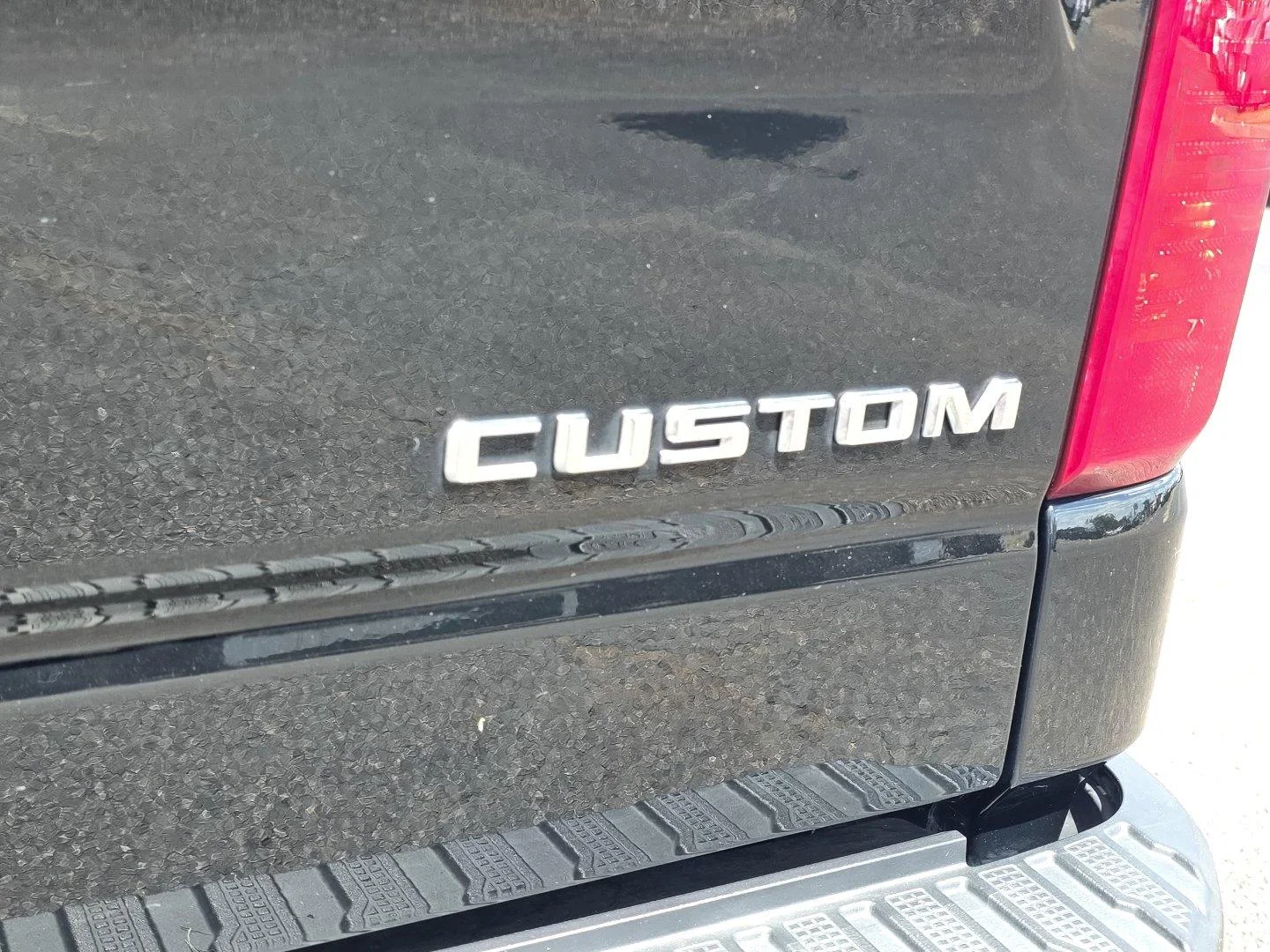 Used 2023 Black Chevrolet Custom image 32