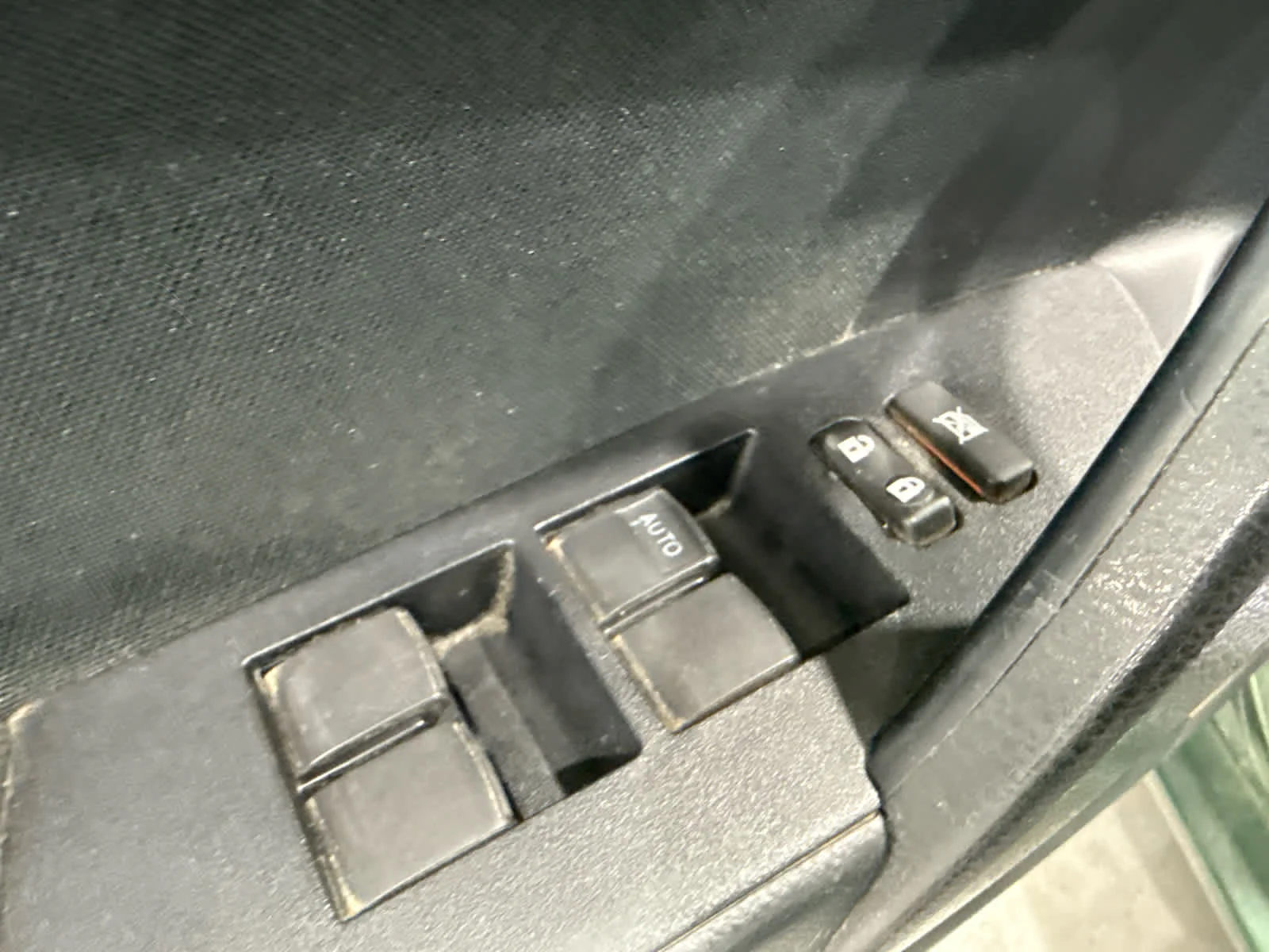 Used 2016 Green Toyota LE image 16