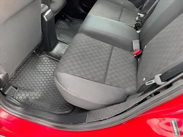 Used 2015 Red Honda LX image 9