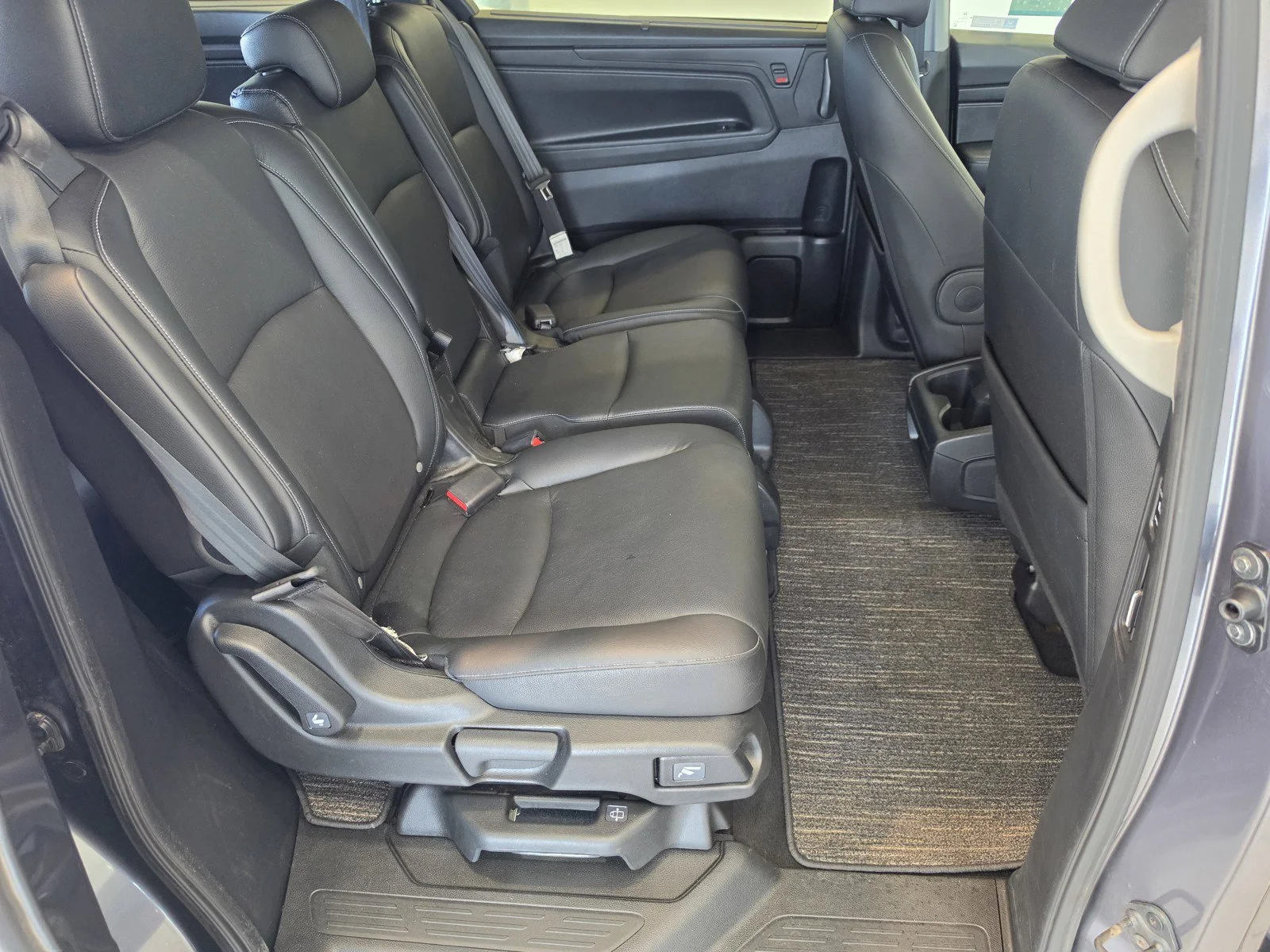 Certified Used 2024 Modern Steel Metallic Honda EX-L image 54