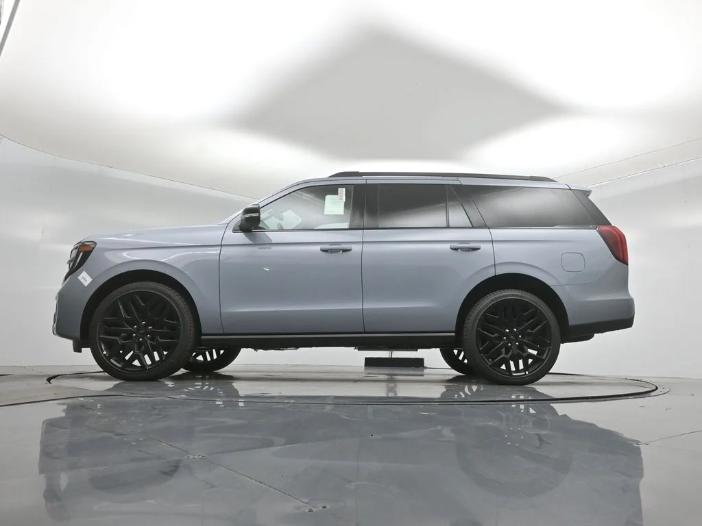 New 2026 Glacier Gray Metallic Tri-Coat Ford Platinum image 7