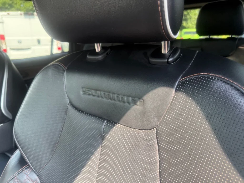 Certified Used 2023 Black Jeep Summit 4xe image 15