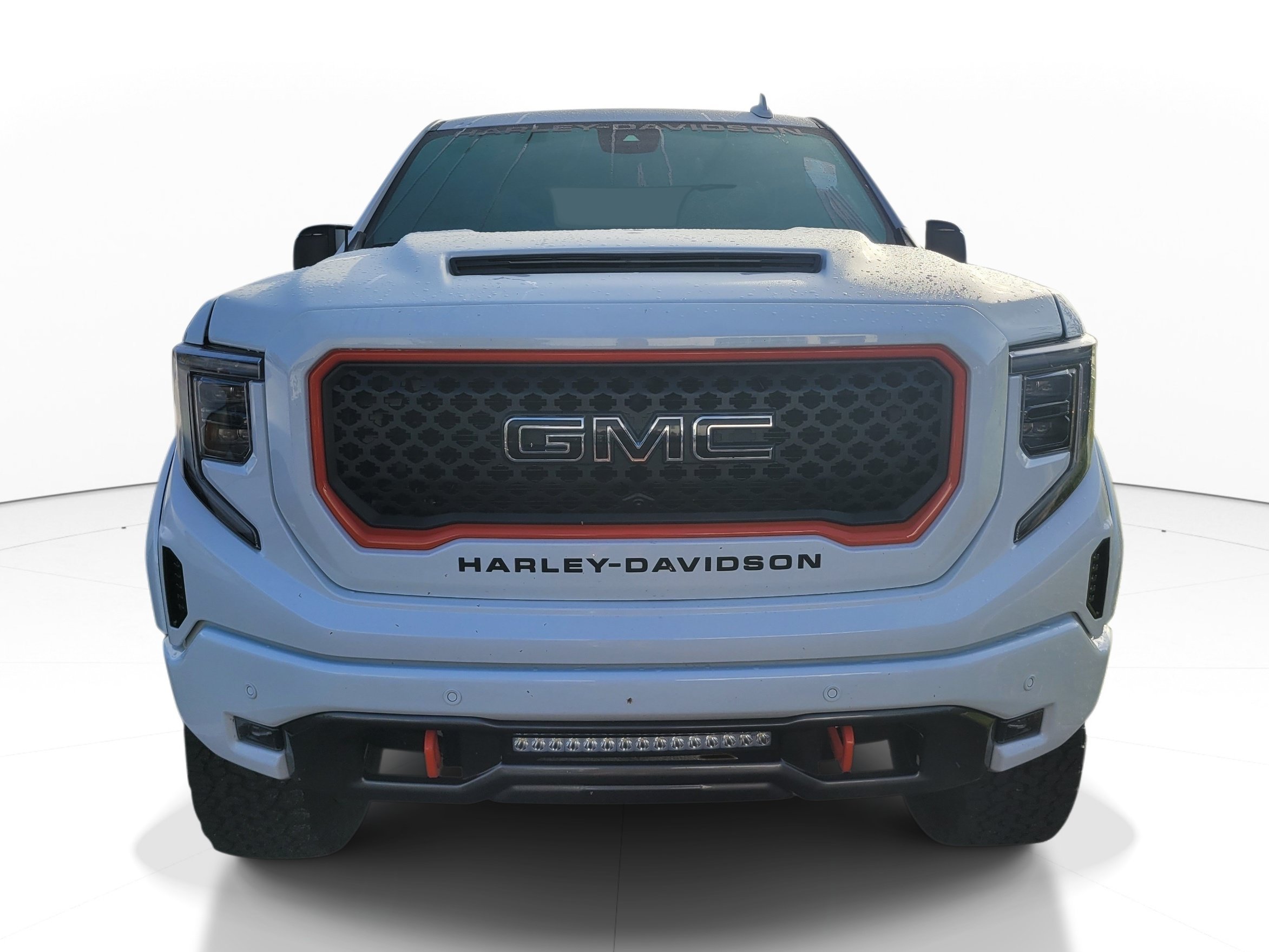 Used 2025 Summit White GMC AT4 image 2