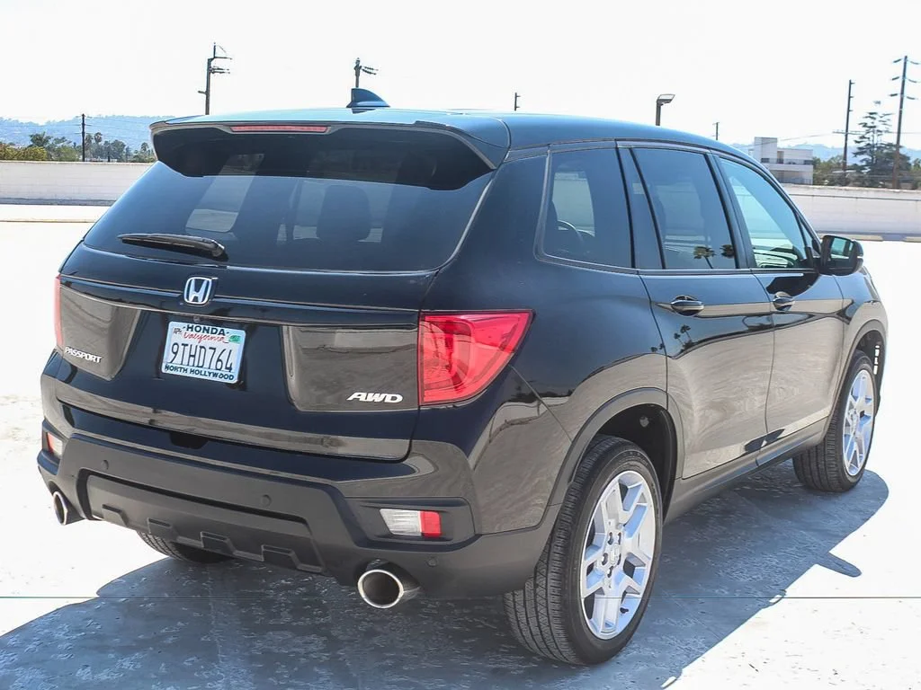 2025 Honda Passport EX-L - Photo 34