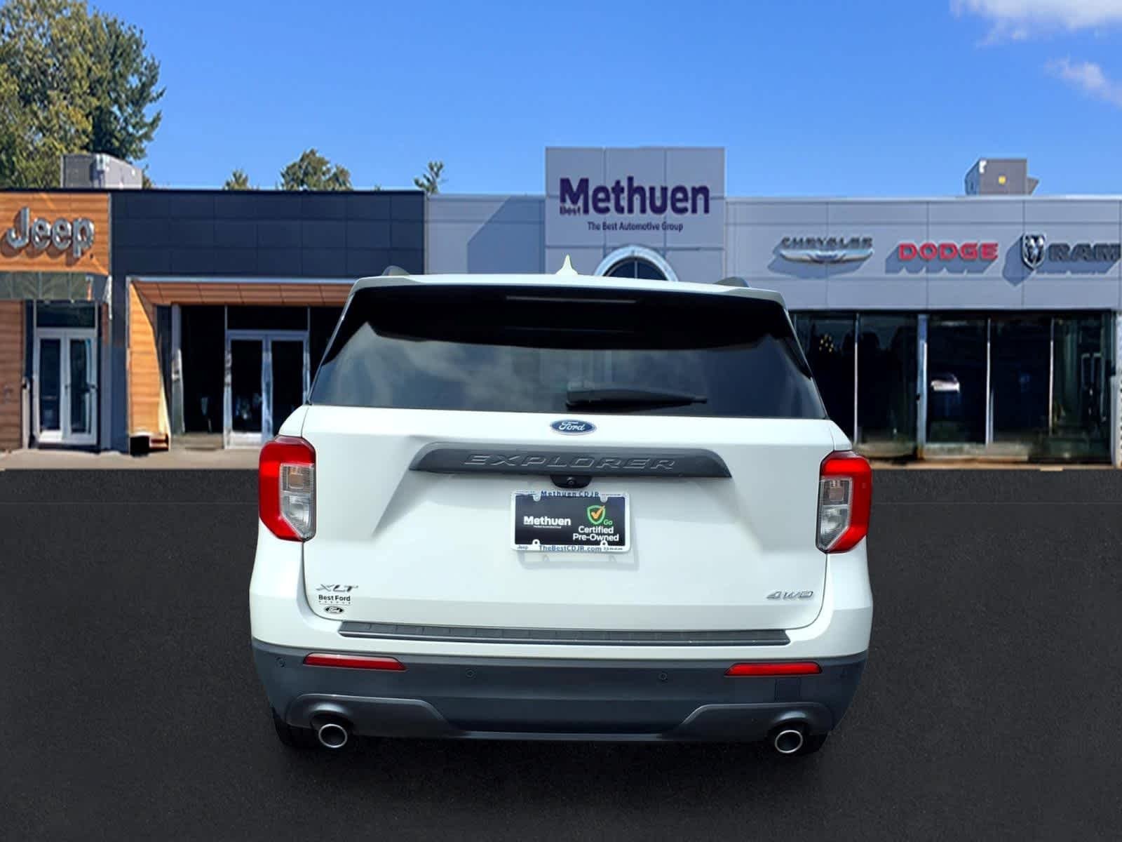 Used 2021 Star White Metallic Tri-Coat Ford XLT image 5