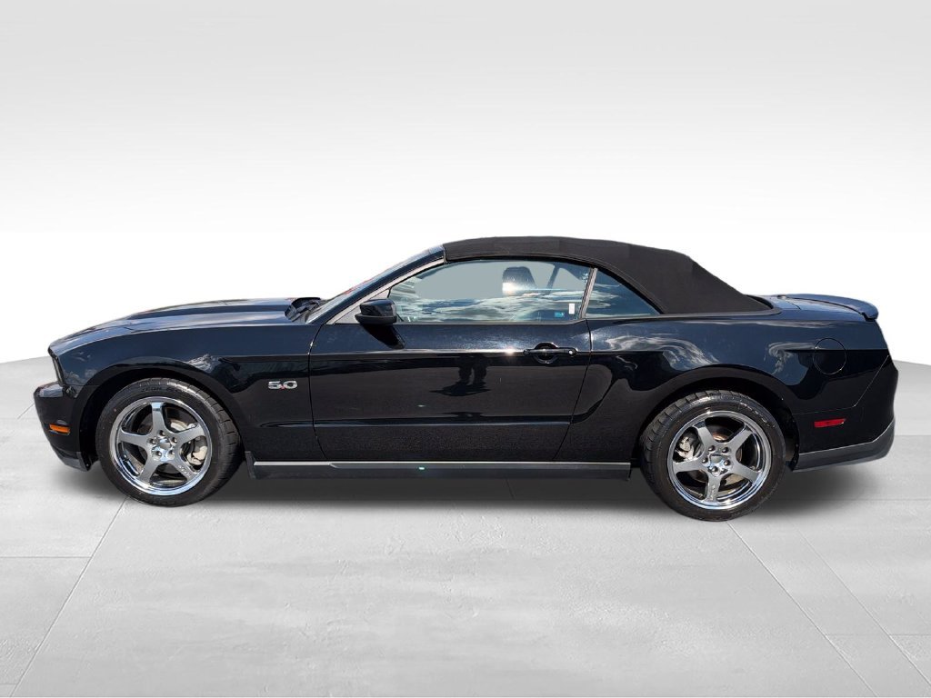 Used 2011 Black Ford GT Premium image 2