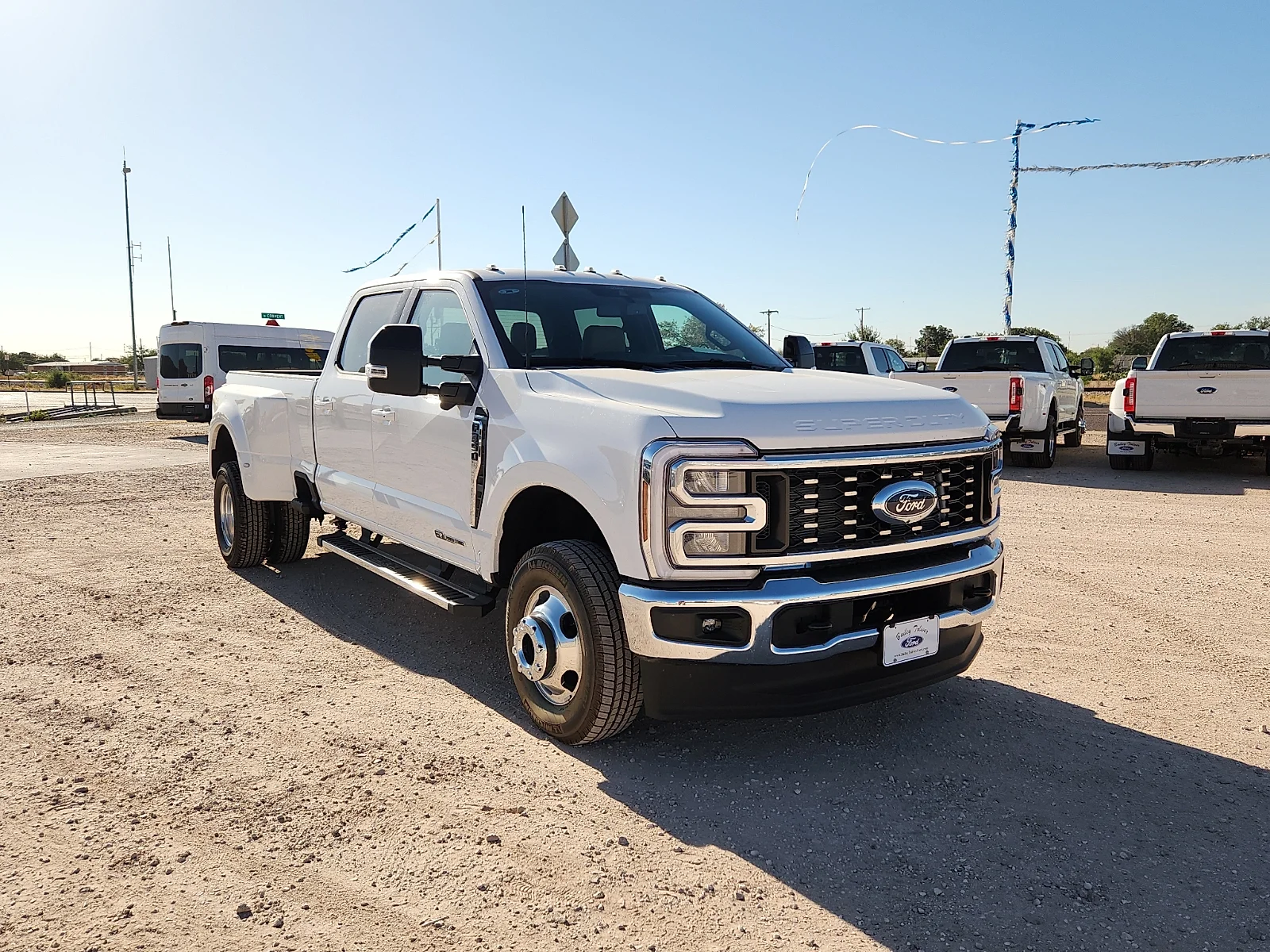 New 2026 Oxford White Ford Lariat image 1