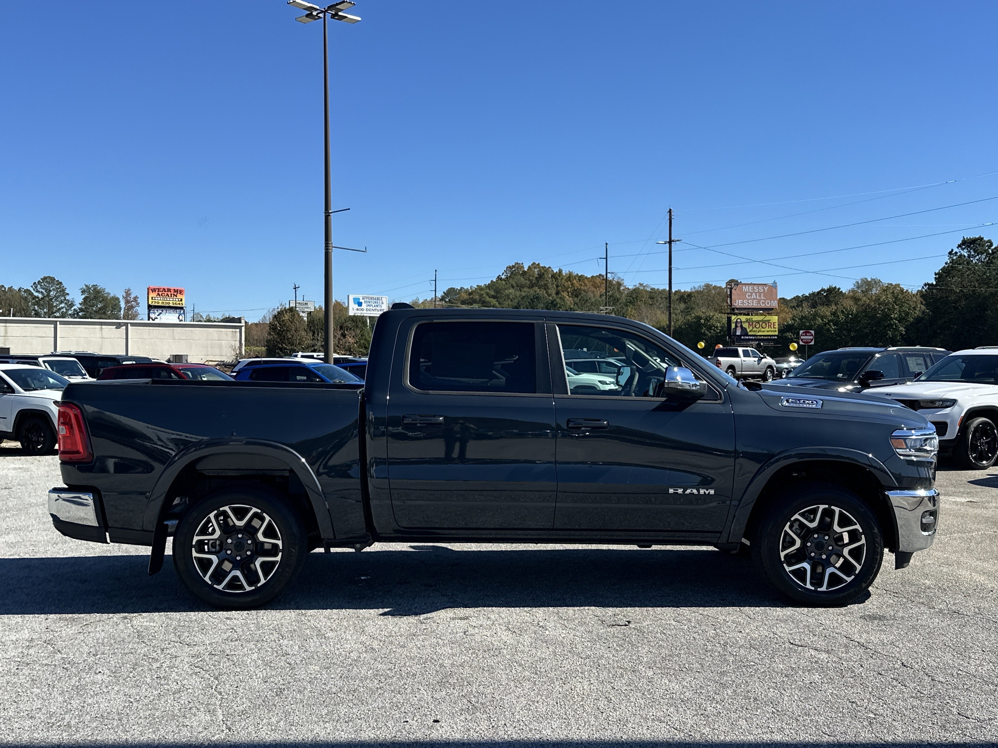 2026 RAM 1500 Laramie - Photo 9