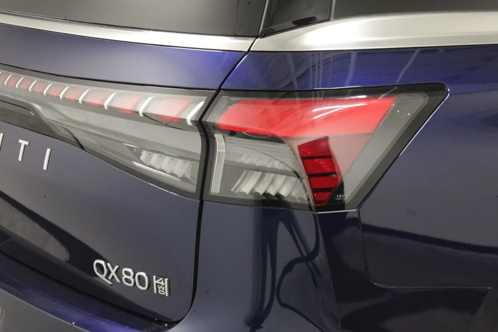 New 2025 GRAND BLUE INFINITI LUXE image 8