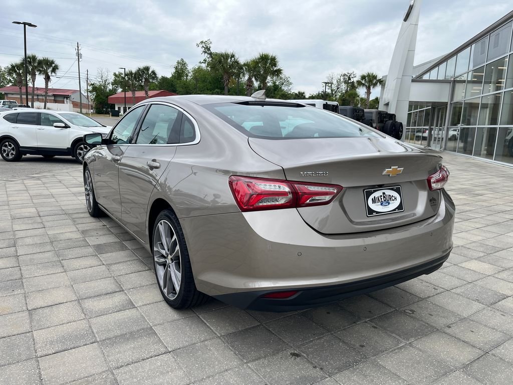 Used 2024 Mineral Gray Metallic Chevrolet LT image 4