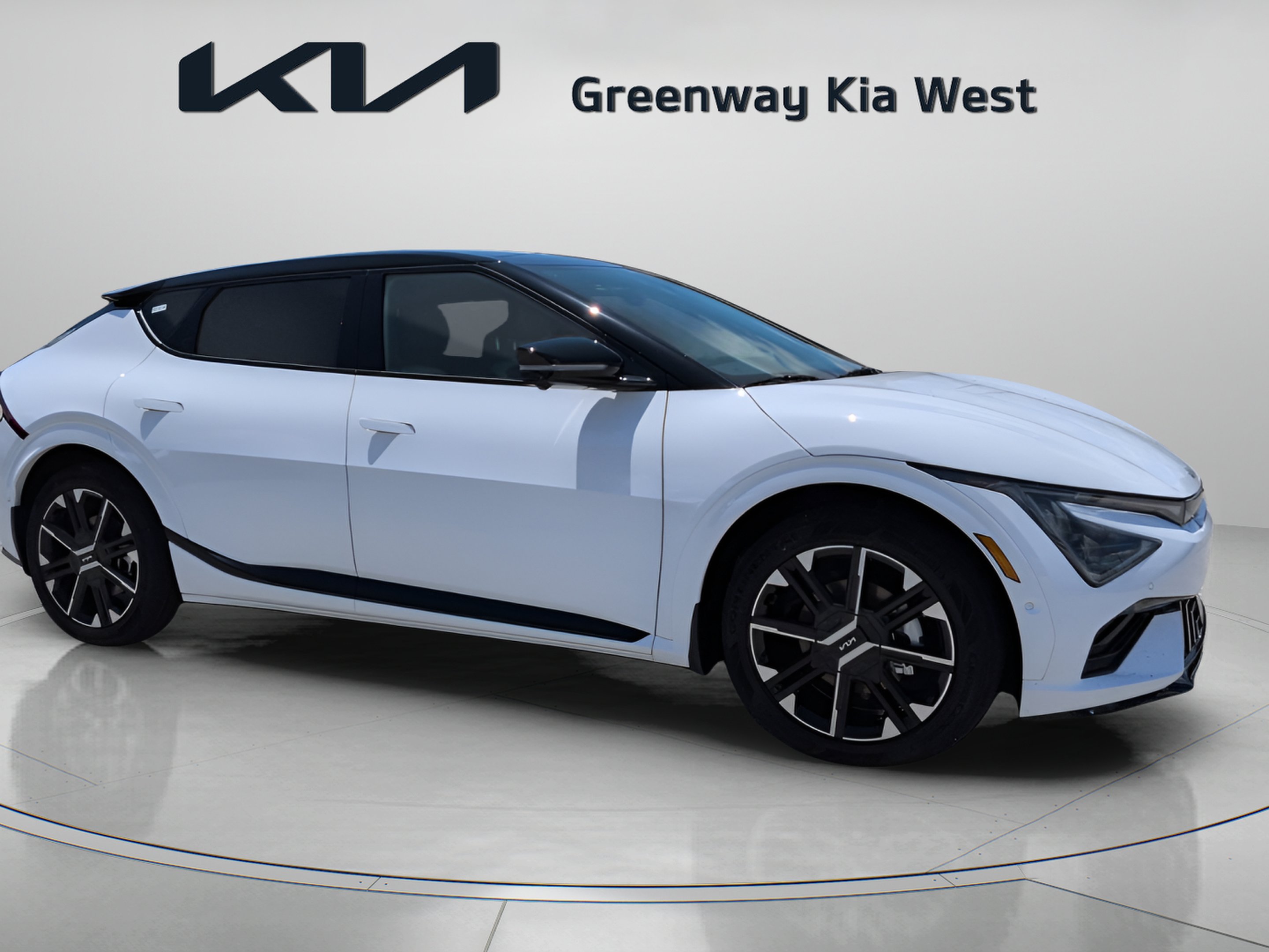 New 2026 Glacier White Pearl/Black Roof Kia GT-Line image 9