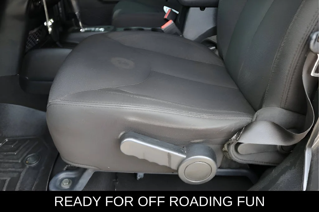 Used 2018 Gray Jeep Unlimited Sport image 14