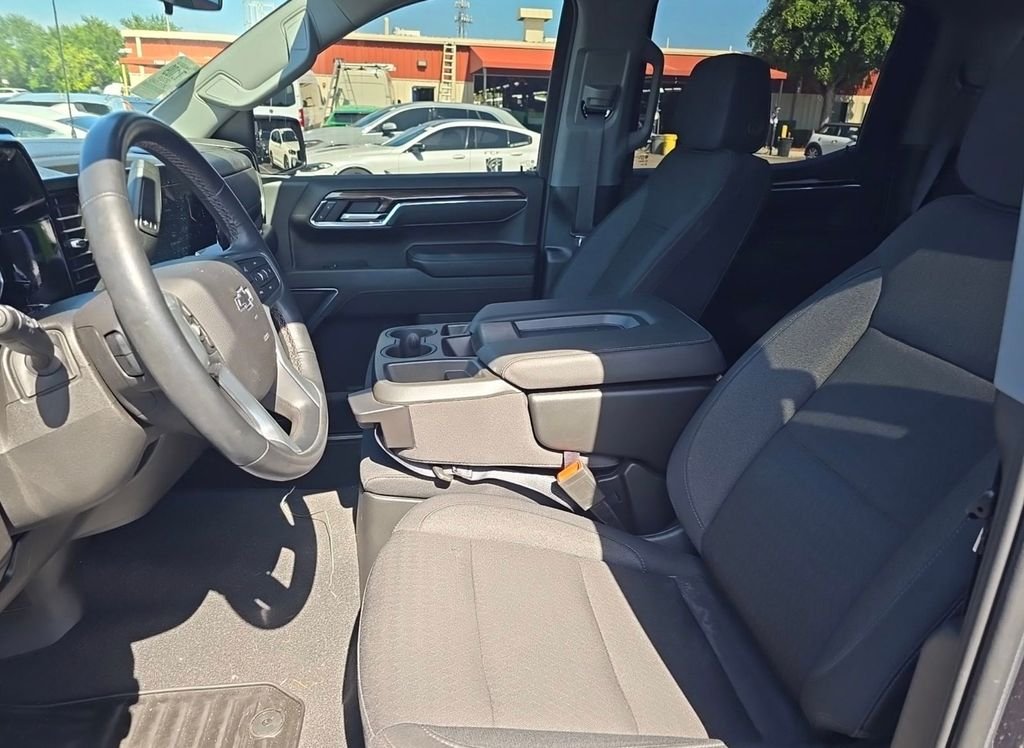 Used 2024 Ash Chevrolet RST image 6