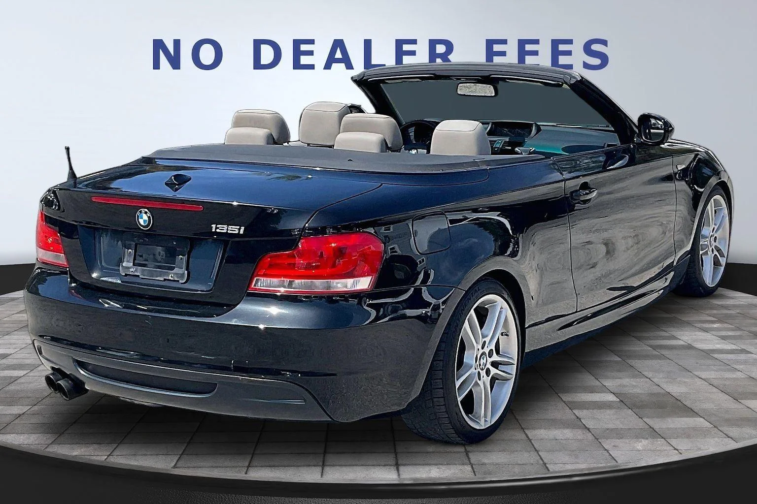 Used 2012  BMW 135i image 6